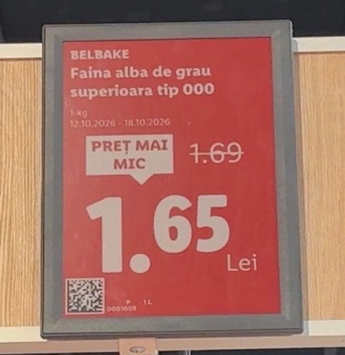 Etichetă Lidl la făină: preț mai mic 1,65 lei, de la 1,69 lei